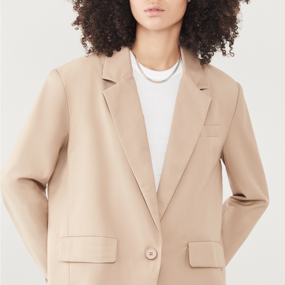 Like new Lioness Blazer - Picture 7 of 7